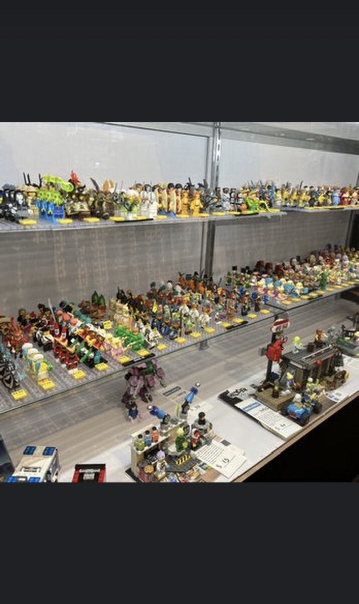 Bricks and Minifigs Brentwood